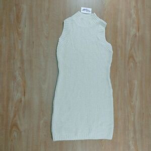 Jessica Simpson Knit Mock Neck Sleeveless Sweater Dress Yellow‎ Size M